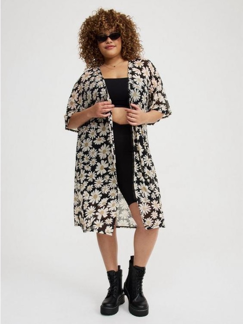 Torrid 1X Mesh Ruffle Sleeve Kimono Daisy